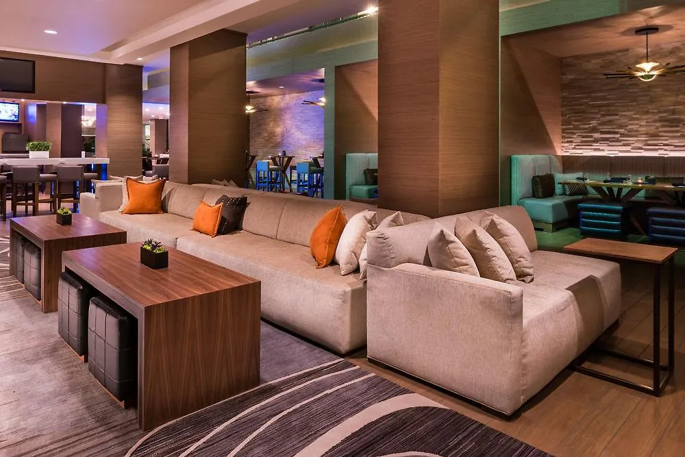 Marriott Melville Long Island 4*,