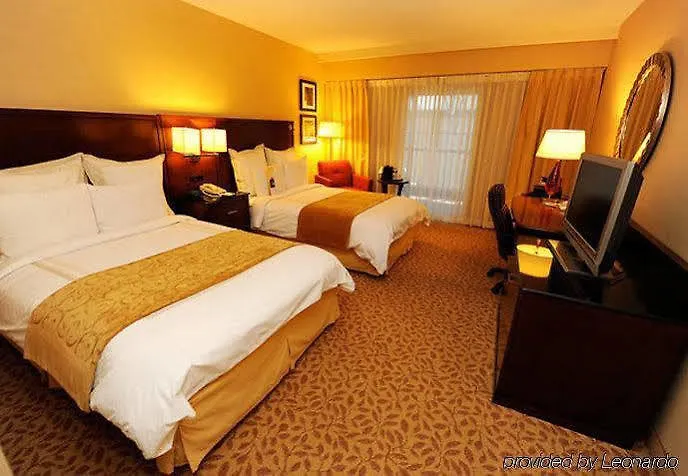 Marriott Melville Long Island 4*,